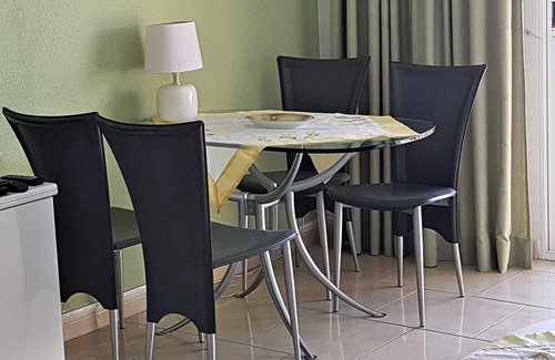 Velilla-Taramay Apartamento | ¡Precioso apartamento en la playa, fantásticas vistas al mar, acceso gratuito a internet wifi, aire acondicionado!