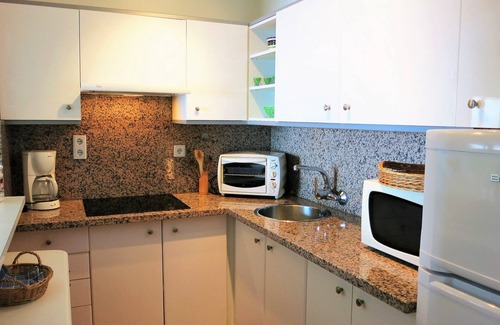 Velilla-Taramay Apartamento | ¡Precioso apartamento en la playa, fantásticas vistas al mar, acceso gratuito a internet wifi, aire acondicionado!