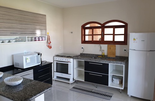 Sao Vicente de Paula Casa | Beautiful beach house with pool and barbecue area