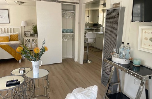 Westside Santa Cruz Casa | Beautiful Beach Bungalow in Santa Cruz