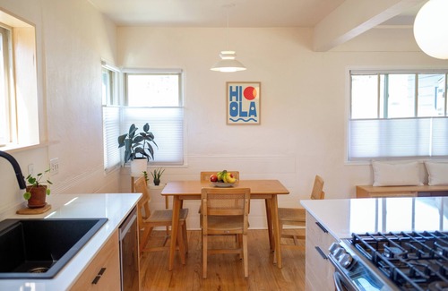 Ventura Casa | Beautiful Beach Bungalow