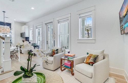 Cinnamon Shore Cabaña | Beautiful Beach Cottage in Elegant Design w/ 20+ Amenities Access