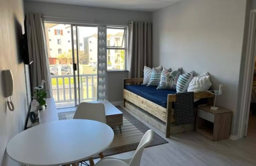 Bloubergstrand Condominio | Beautiful Beach Condo Flat in Blouberg