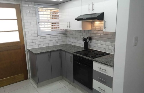 Mountainside Apartamento | Beautiful Beach front Apartment