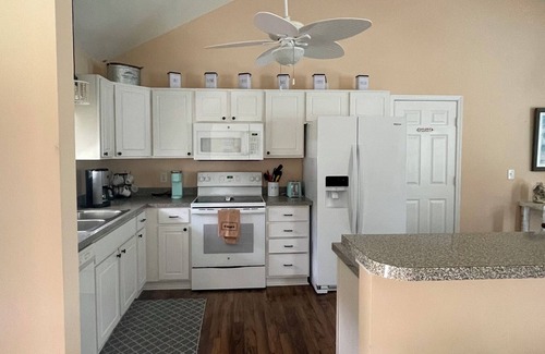 Surfside Beach Casa | Beautiful Beach House with Private Pool