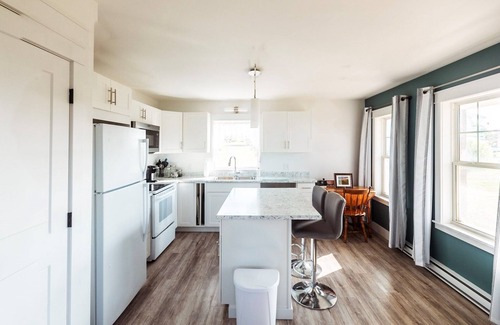 DeSable Cabaña | Beautiful Beach House, 3 Bedroom, 2 Bath, Bbq, & Firepit.