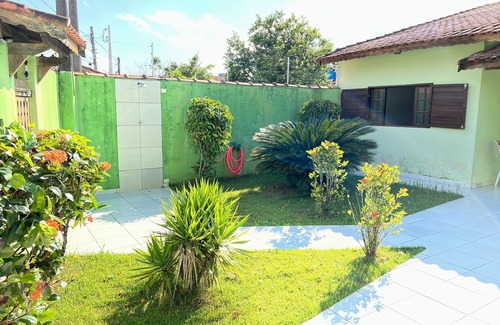 Balneario Gaivotas Casa | Beautiful beach house, 03 bedrooms, living room, kitchen, barbecue, garage, Wi-Fi.