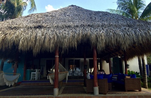 Pochomil Casa | Beautiful Beachfront House.