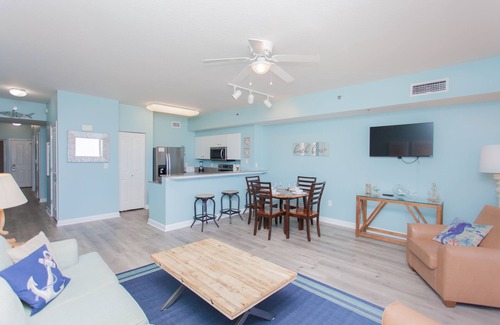 Panama City Beach Condominio | Nuevo condominio de piso bajo frente al mar / playa de lujo en Panama City Beach, FL