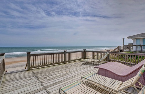 Surf City Casa | Beautiful Beachfront 6 Bedroom Home with Private Sundeck on Dune