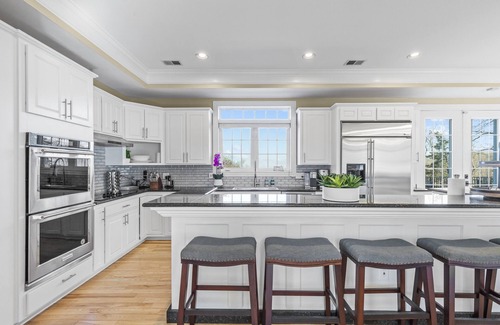 Bluemont Casa | Beautiful Bluemont Estate