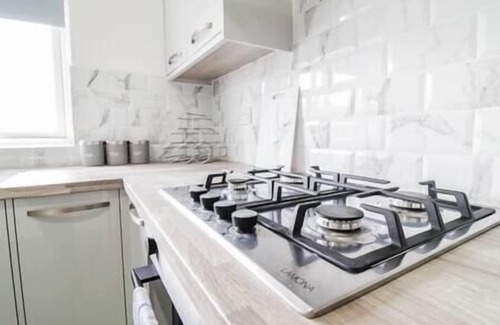 Luton Casa | Beautiful Brand New House