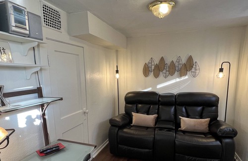 Syracuse Apartamento | Beautiful brand new one bedroom close to area hospitals & university!