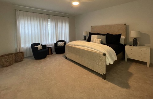 Mount Pleasant Casa | Beautiful Brand New Southern Style 5 Bedroom - 5 min from IOP beach!