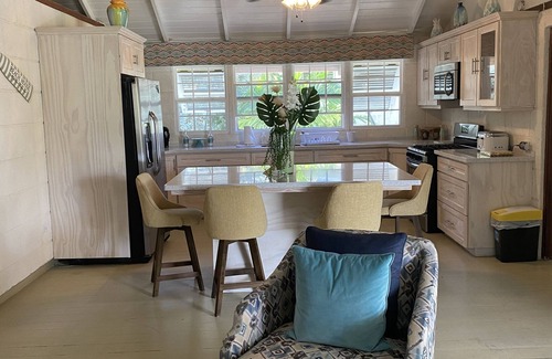Dover Casa | Beautiful Breezy South Coast Apartment On The Gap