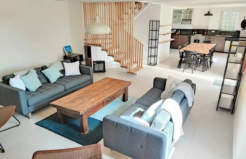 Penmarch Cabaña | Beautiful Breton Cottage 5 mins from beach