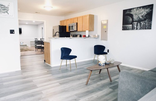 Wilmington Casa | Beautiful Brick-Wall House in Historic Newcastle