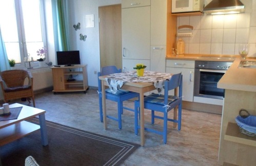 Putbus Apartamento | Beautiful, bright apartment 2 - close to the beach (200m) for 4. People