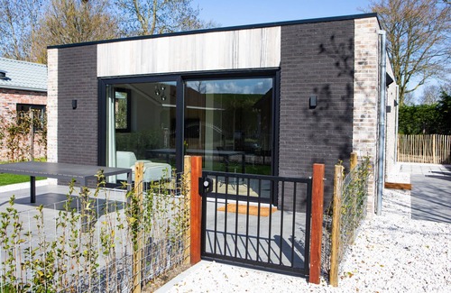 Baarland Casa | Beautiful bungalow on vacation park by the sea