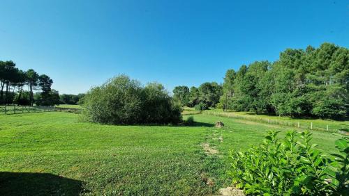 Saint-Meard-de-Gurcon Casa | Beautiful country house for 10 with swimming pool