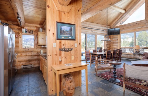 Gallatin Gateway Casa | Cabina de lujo en el río Gallatin en Big Sky, MT! ¡Cerca de Big Sky y Yellowstone!