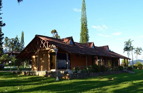 Calima Cabina | Hermosa Cabaña Frente al Lago Calima