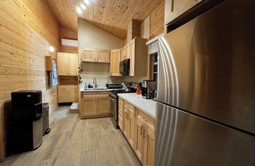 Lincoln Acres Cabina | Beautiful Cabin in San Diego
