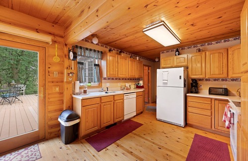 Spearfish Casa | Beautiful Cabin in the Black Hills-near Spearfish & Sturgis!