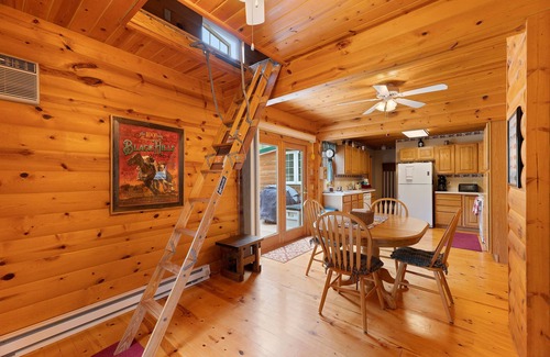 Spearfish Casa | Beautiful Cabin in the Black Hills-near Spearfish & Sturgis!