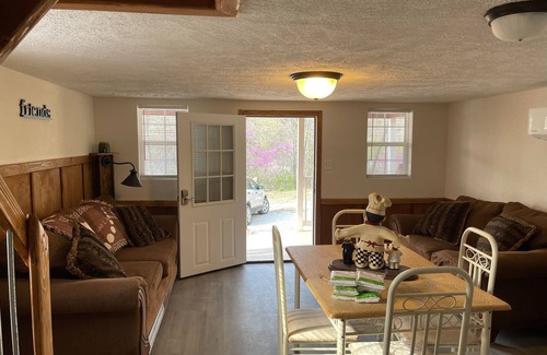 Waynesville Cabina | Beautiful Cabin Sleeps 10