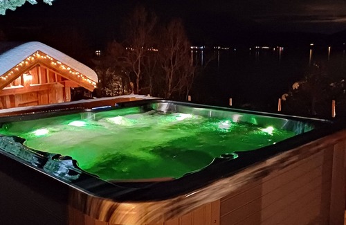 Knapplund Cabina | Hermosa y acogedora cabaña con sauna y la maravillosa vista en el idílico Malangen