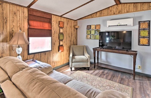 Lemon Springs Casa | Beautiful Cameron Retreat w/ On-Site Hiking!