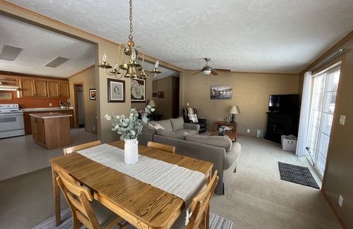 Prudenville Casa | Beautiful Canal Front Houghton Lake 3/2. Close to trails. Golf cart use in sub