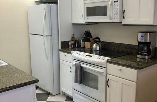 Capitola Apartamento | Beautiful Capitola Village Two Bedroom