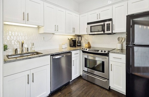 Alys Beach Casa | BEAUTIFUL Carriage House in Seacrest, Sleeps 4! HUGE POOL & FREE TRAM SERVICE!
