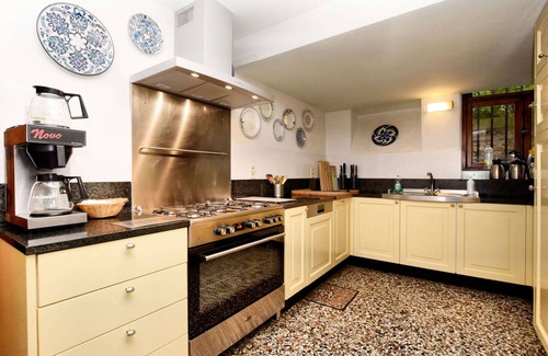Spa Casa | Lakeview Villa in Liege