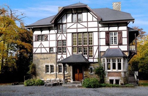 Spa Casa | Lakeview Villa in Liege