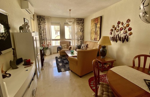 Fuengirola Apartamento | Beautiful central apartment with communal pool