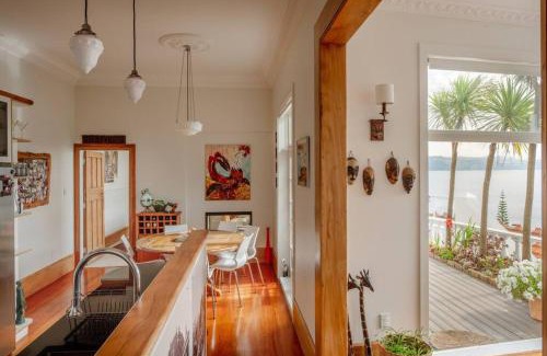 Oriental Bay Apartamento | Beautiful central executive home