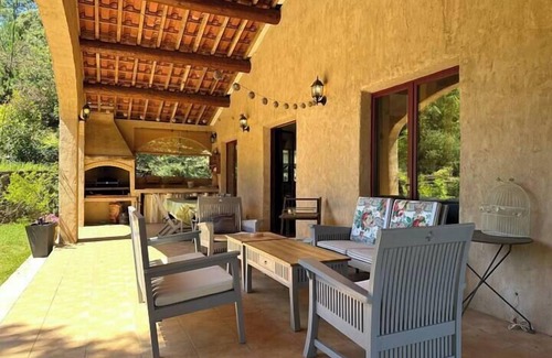 Corbes Casa | Beautiful Cevennes farmhouse with swimming pool