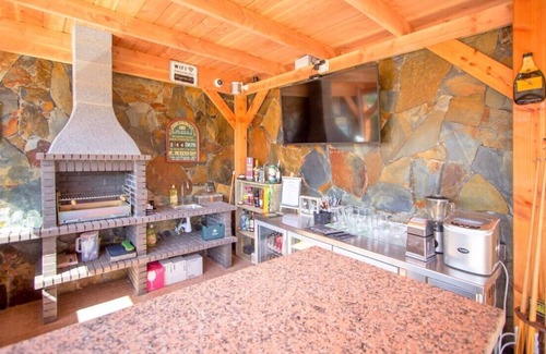 Mem Moniz Casa | Beautiful Chalet in 'Casa Branca' Holiday Village