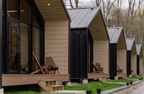 Scotrun Chalet De Esquí | Beautiful Chalet on a Lake in the Poconos, Fishing, Biking, Paddle Boats