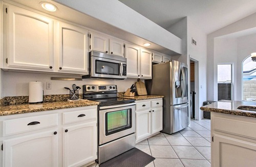 Chandler Casa | Beautiful Chandler Escape w/ Putting Green & Pool!