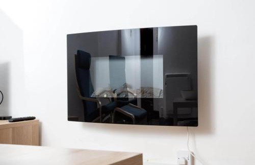 Montpellier Casa | Beautiful Cheltenham Townhouse Private Parking