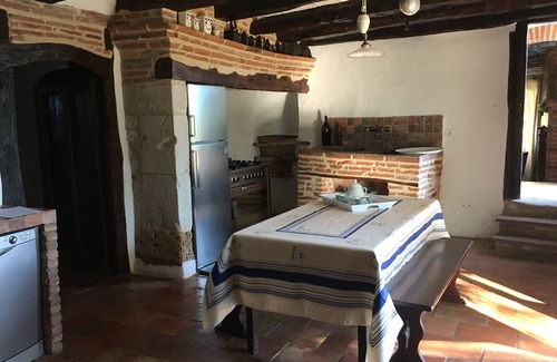 Aiguelèze Cabaña | casa grande rural - on el rio - 4/8 Personas ; piscina privada