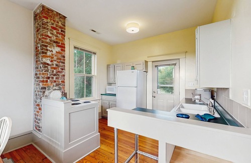 River District Casa | Beautiful coastal home with private back yard and close to downtown attractions
