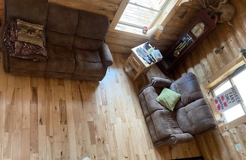 Sturgis Cabina | Beautiful comfy 2 bedroom cabin with hot tub