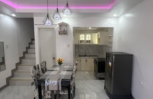 Compostela Casa | Beautiful Compostela Townhouse & Breakfast Included