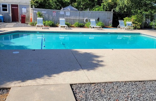 West Dennis Condominio | Beautiful condo in the heart of the Cape!