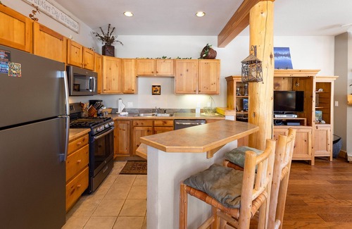 Keystone Casa | Beautiful Condo Nestled in the Pines/Shared Hot Tub/On Shuttle Route To Slopes